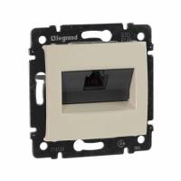 Розетка компьютерная RJ45 FTP кат.6 на винтах Слоновая кость. Legrand. Valena