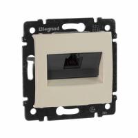 Розетка компьютерная RJ45 UTP Кат.5e на захватах Слоновая кость. Legrand Valena