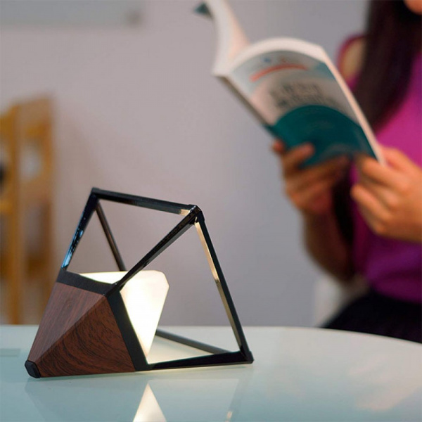 Лампа настольная с аккумулятором Ami Lamp Pyramid Темное Дерево