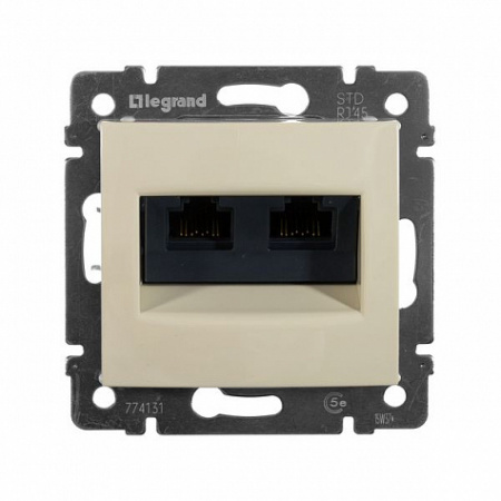 Розетка двойная компьютерная RJ45 UTP кат.5e на захватах Слоновая кость. Legrand Valena